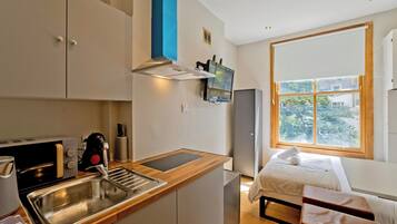 Basic-Studio | Eigene Kochnische | Wasserkocher