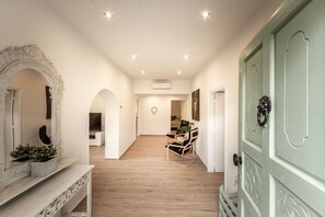 Interior - Galata Watermill Cottage (Galata)