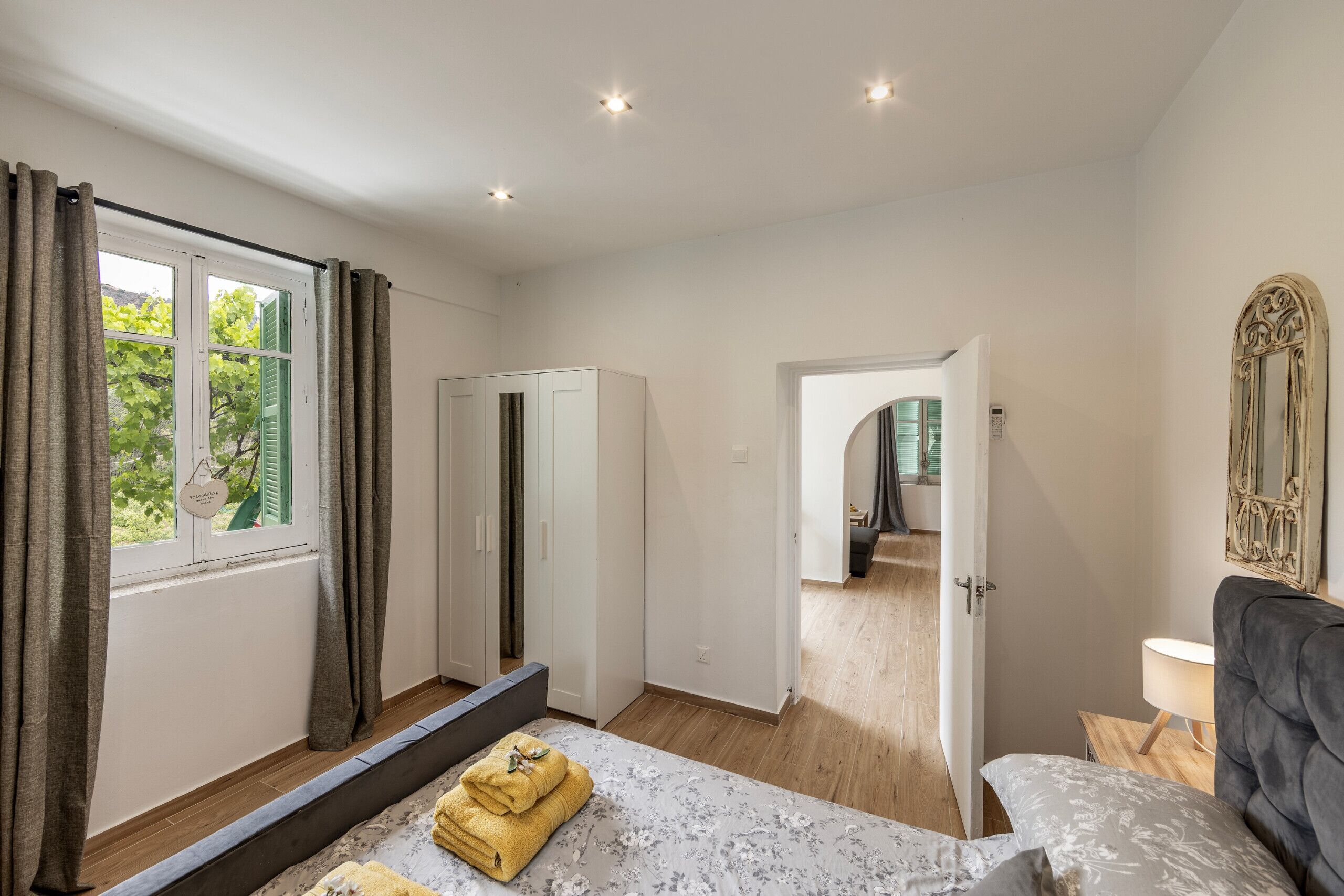 3 bedrooms, iron/ironing board, free WiFi, bed sheets