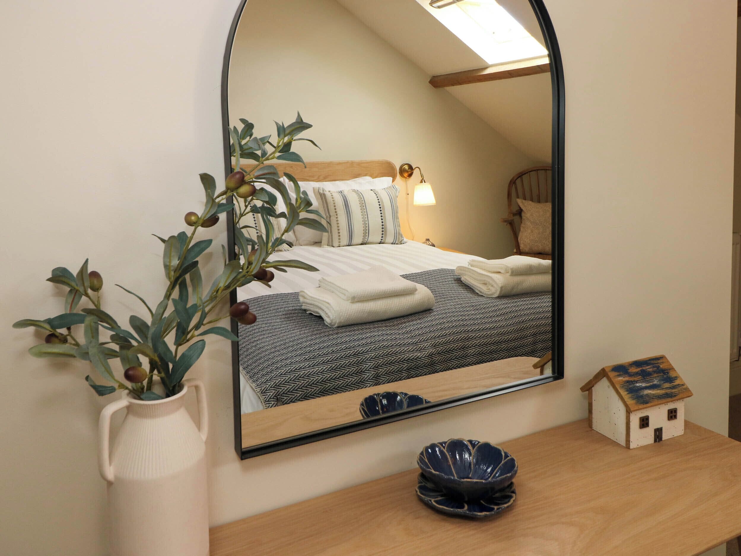 3 bedrooms, individually decorated, individually furnished, free WiFi