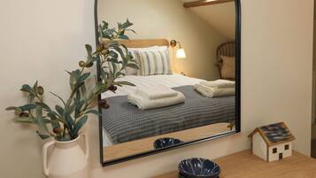 3 bedrooms, individually decorated, individually furnished, free WiFi