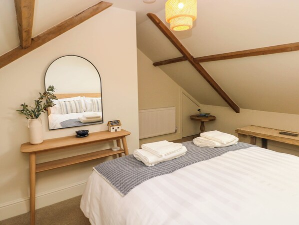 3 bedrooms, individually decorated, individually furnished, free WiFi