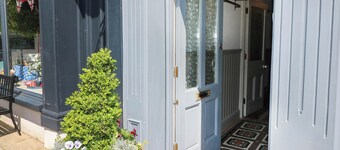 เดอะ ลอฟ ต์ อิสทราดกีนลิส  