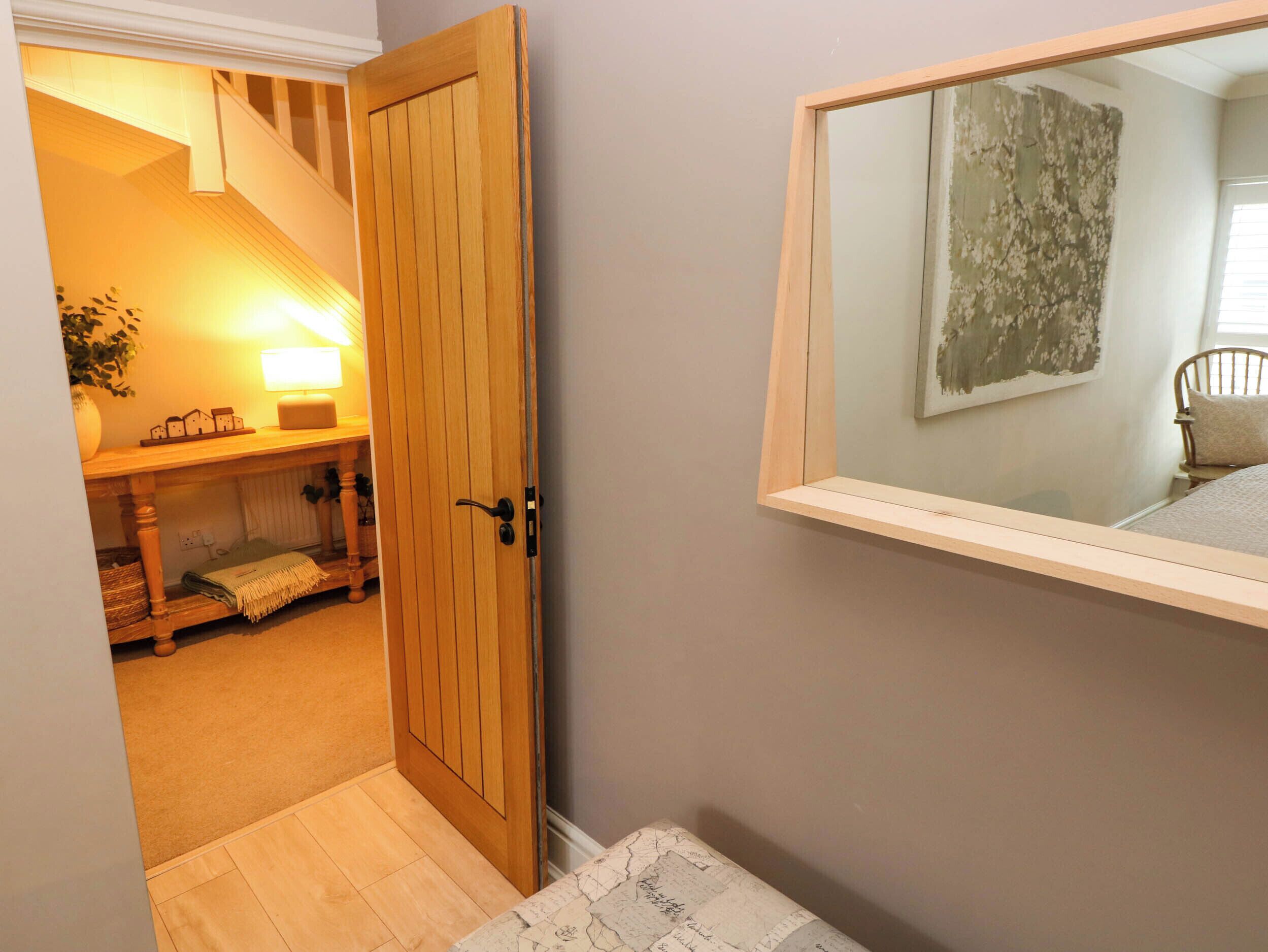 3 bedrooms, individually decorated, individually furnished, free WiFi