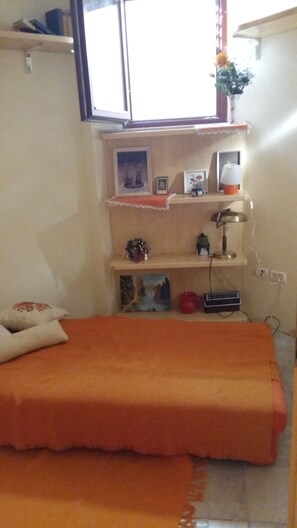 2 bedrooms, iron/ironing board, WiFi, bed sheets - Relax property near forest,town,good quartier with good conection to center city (Ljubljana)