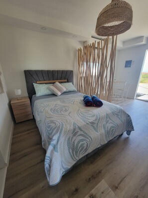 1 chambre, fer et planche à repasser, Wi-Fi, draps fournis