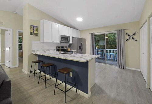 Charming 3BR in St. Augustine - Walk to Downtown, Near Beach, Wifi & A/C!