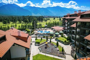 Terrace/patio - The Balkan Jewel Resort, Trademark Collection By W (Razlog)
