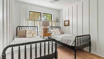 3 habitaciones, cuna de viaje, wifi y ropa de cama