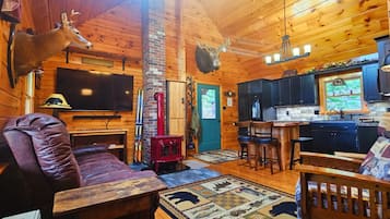 Smart-tv, pejs, bordtennisbord