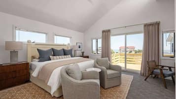 4 bedrooms, desk, iron/ironing board, WiFi