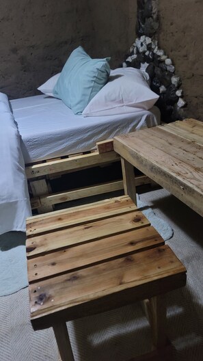 4 bedrooms, iron/ironing board, WiFi - Beautifully Maasai Lodge with free Wi-Fi Moshi Town (Moshi)