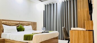 Sky Hotel