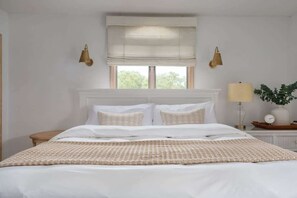 4 bedrooms, iron/ironing board, travel crib, WiFi