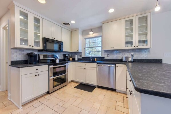 Microwave, oven, stovetop, dishwasher