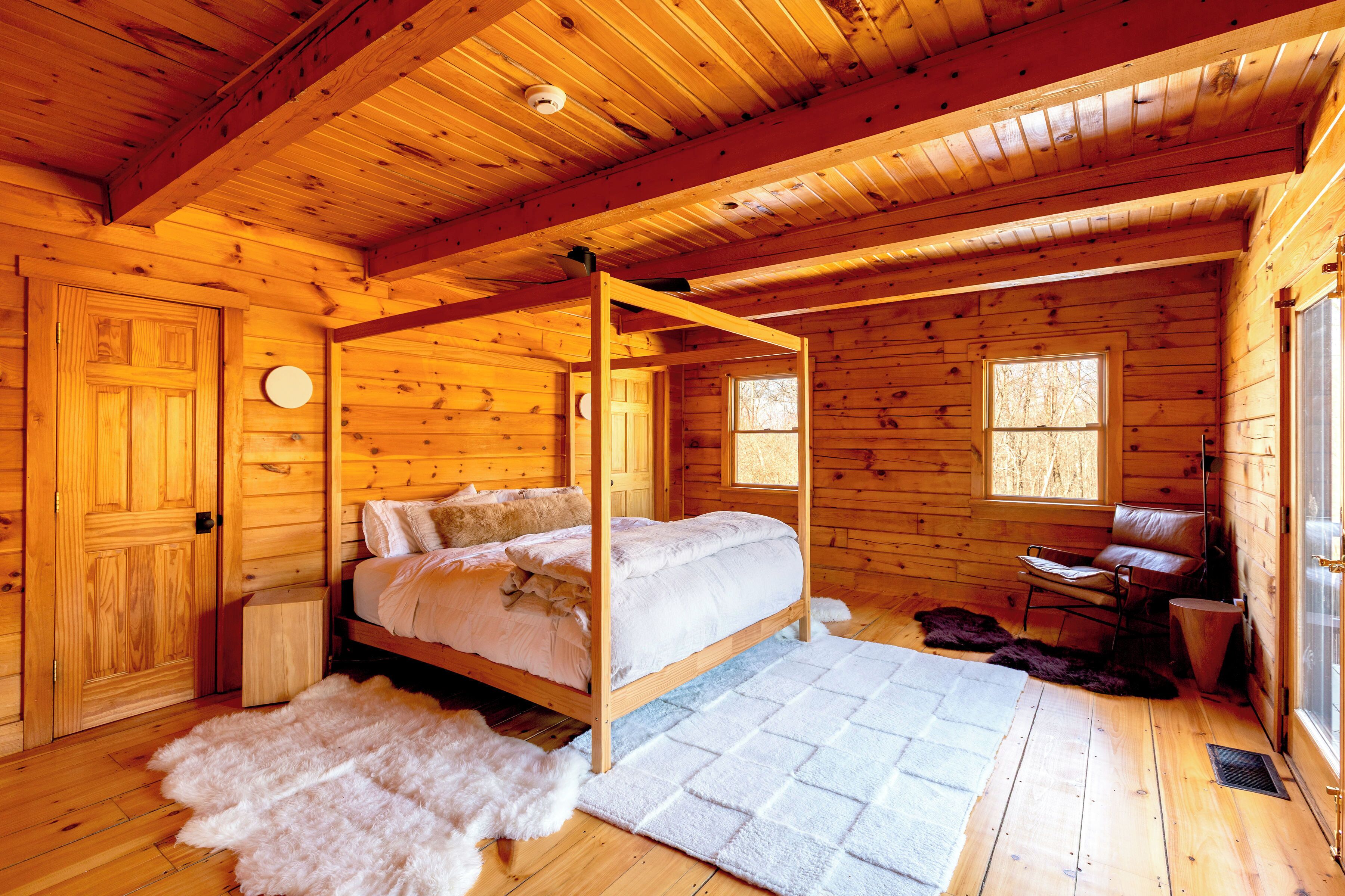 6 makuuhuonetta, silitysrauta/-lauta, Wi-Fi, vuodevaatteet