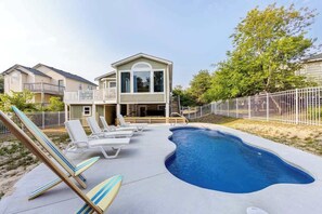 Pool - Saltwater Pool | Hot Tub | 8Min Walk to Beach (Duck)