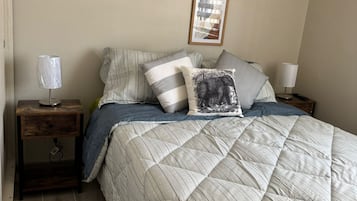 3 bedrooms, iron/ironing board, free WiFi, bed sheets