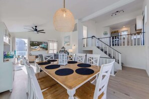 Dining - Saltwater Pool | Hot Tub | Town of Duck (Duck)