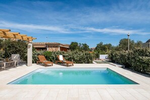 Vil·la, 3 dormitoris, piscina privada, vistes al jardí | Piscina | Piscina a l'aire lliure 