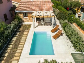 Villa, 3 soverom, privat basseng, hageutsikt | Basseng | Utendørsbasseng