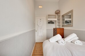 2 sovrum, strykjärn/strykbräda, gratis wi-fi och sängkläder