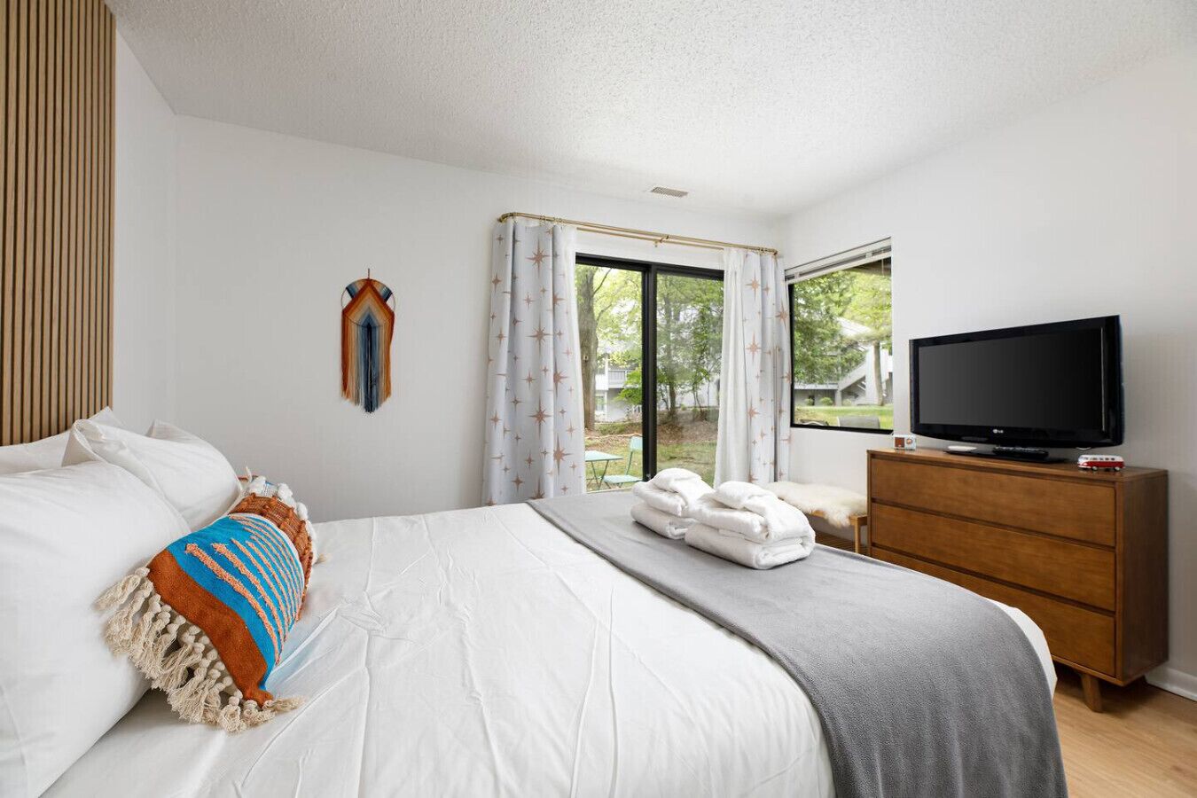 1 sovrum, skrivbord, strykjärn/strykbräda och gratis wi-fi