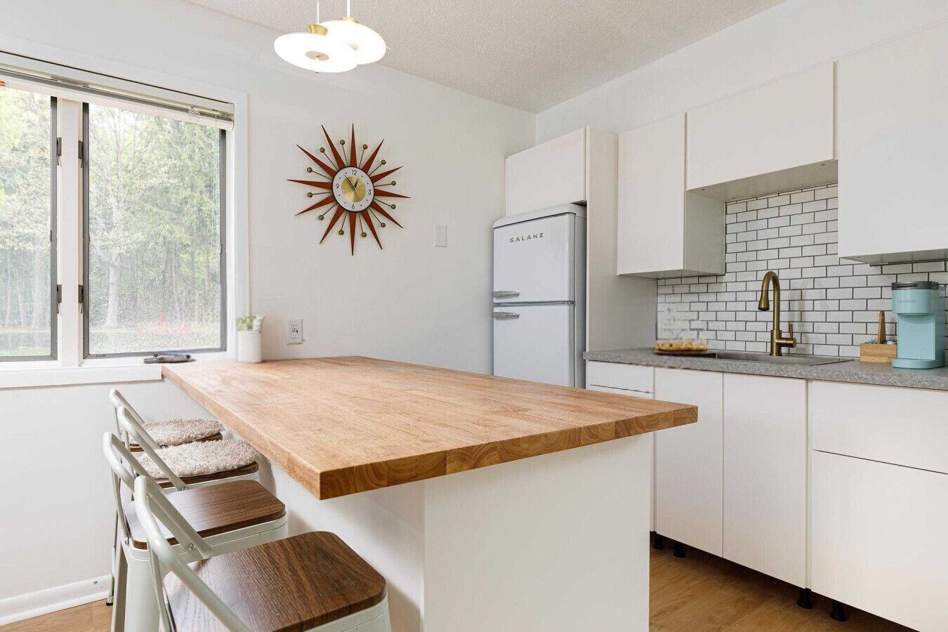 Refrigerador, horno, placa de cocina, tostadora