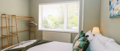 2 bedrooms, individually decorated, individually furnished, free WiFi