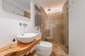Shower, hair dryer, towels - Can Collet by Balearic Villas (Pollensa)