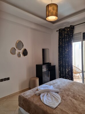 1 chambre, fer et planche à repasser, Wi-Fi, draps fournis