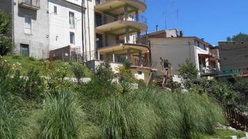 Apartment, 1 Bedroom, Accessible, Patio | Garden
