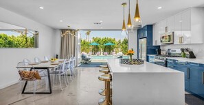 Dining - Private Oasis, 4 BR, Huge Heated Pool & Spa, Views (Palm Springs)