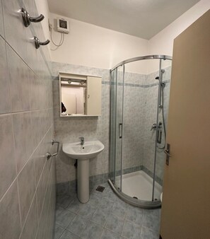 Dusche, Bidet