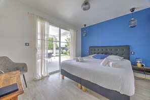 3 bedrooms, iron/ironing board, free WiFi, bed sheets