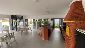 Villa | Dining