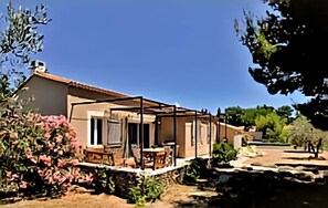 Exterior - Country house with private pool near Avignon (Avignon)