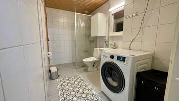 Studio Confort, vue ville | Salle de bain | Bidet