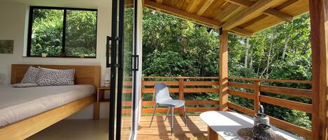 1 soverom, skrivebord, wi-fi (inkludert) og sengetøy