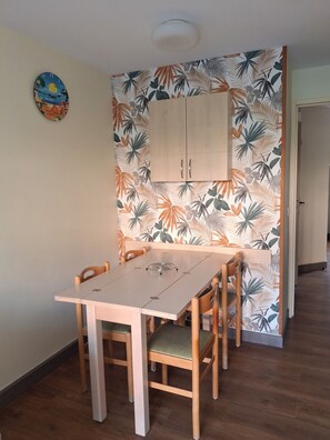 Dining - Apartment T2 vacation village Cap Esterel (Unknown)