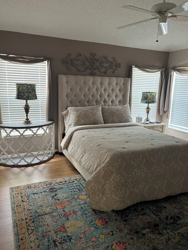 2 chambres, fer et planche à repasser, Wi-Fi gratuit, draps fournis