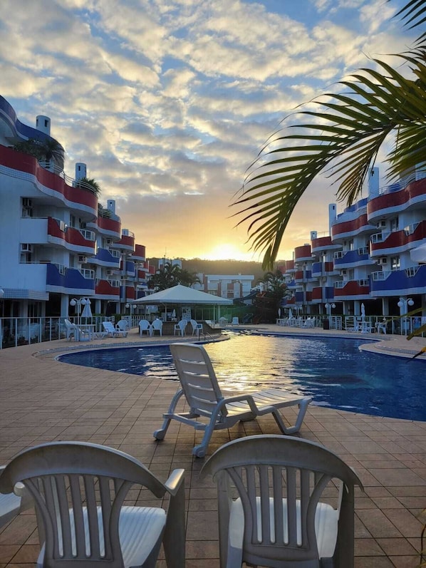 Piscine extérieure, piscine chauffée