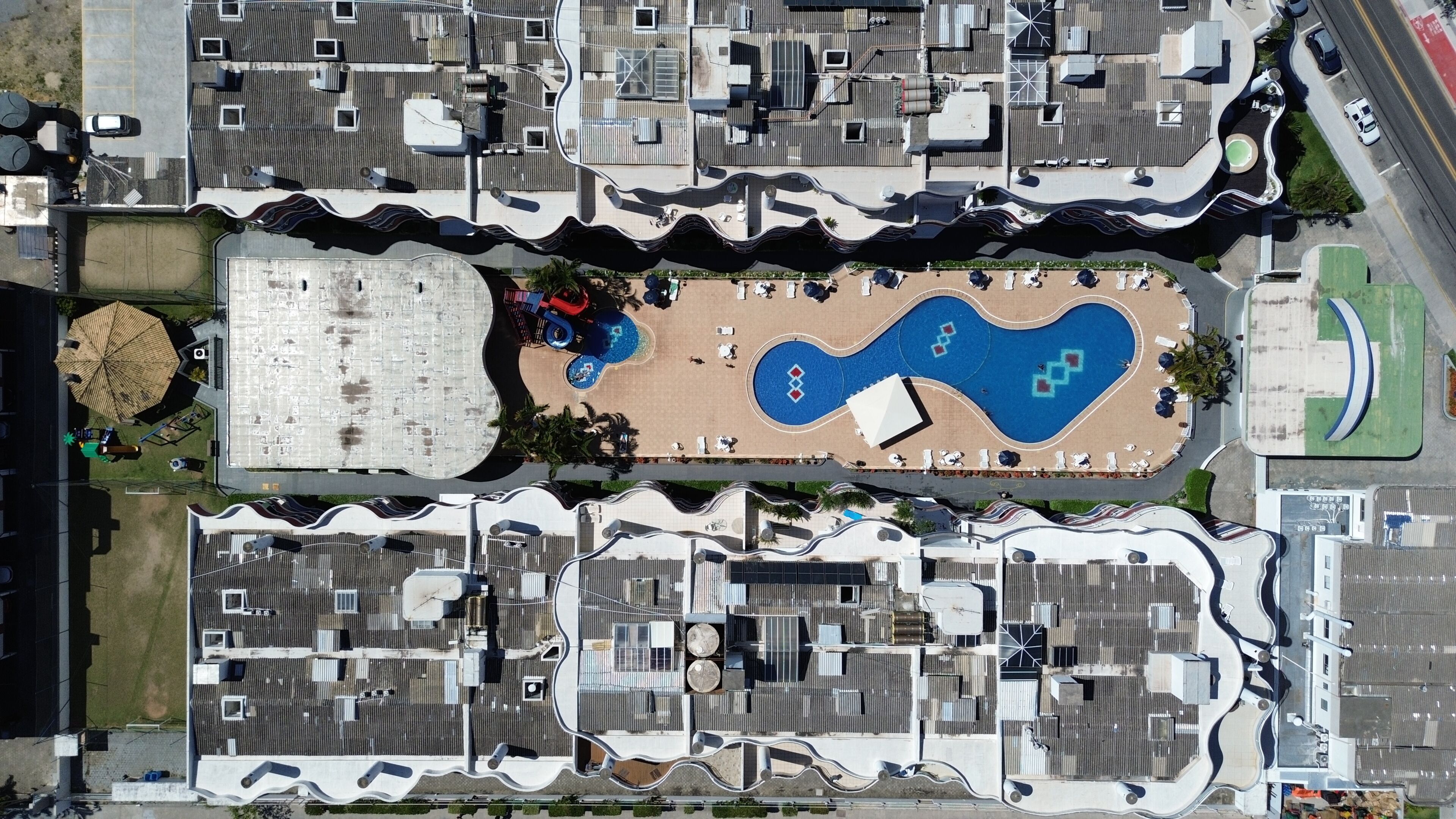 Piscina externa, piscina aquecida