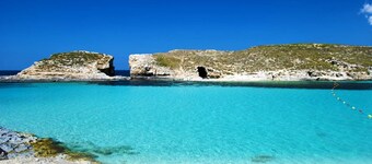 Super Seaview Penthouse, Sliema Creek Guesthouse