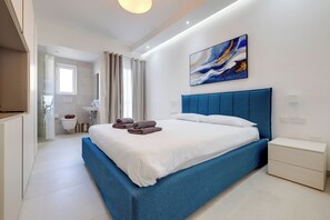 2 bedrooms, iron/ironing board