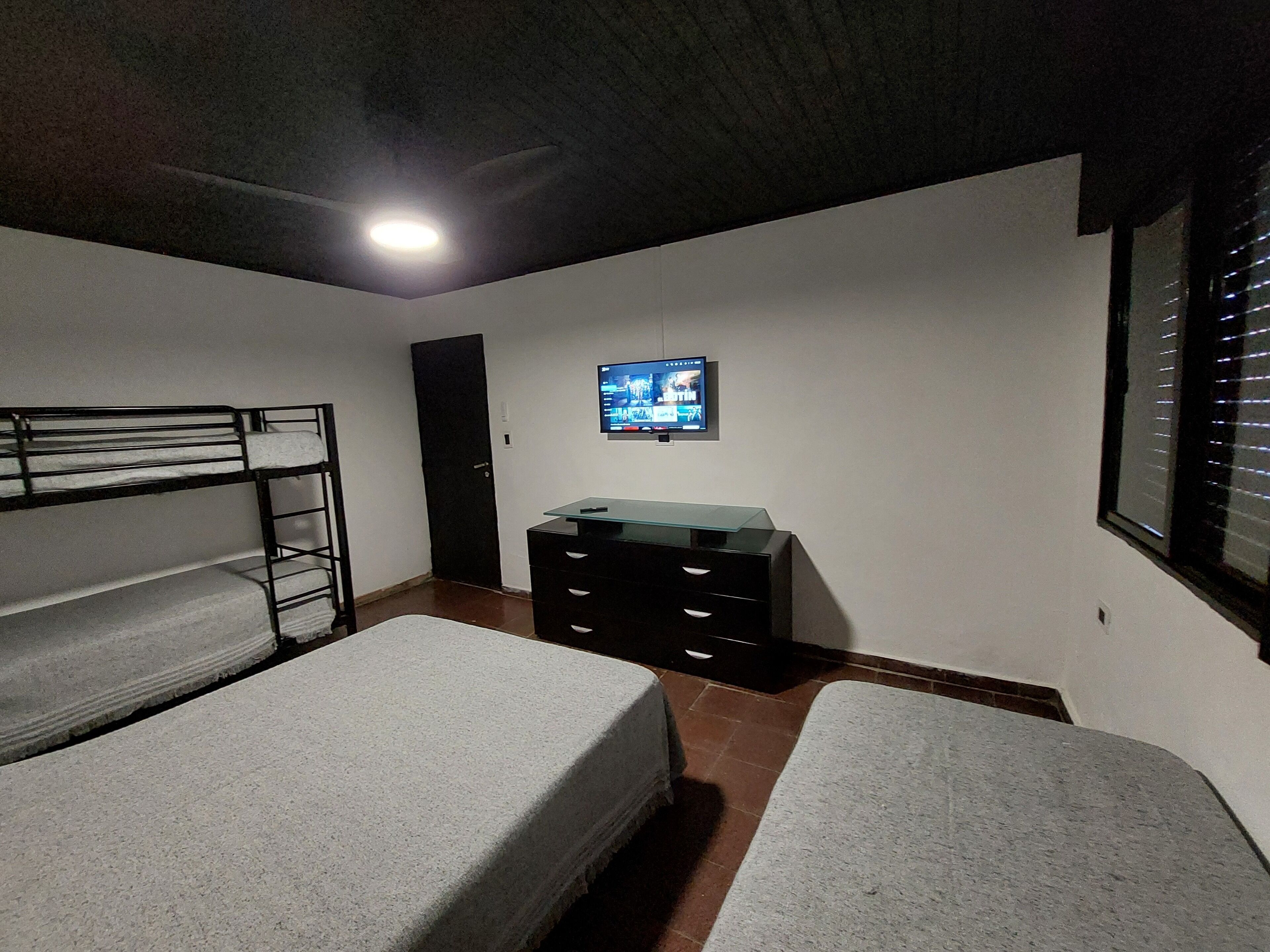 Familierom | Sengetøy i egyptisk bomull og sengetøy av topp kvalitet