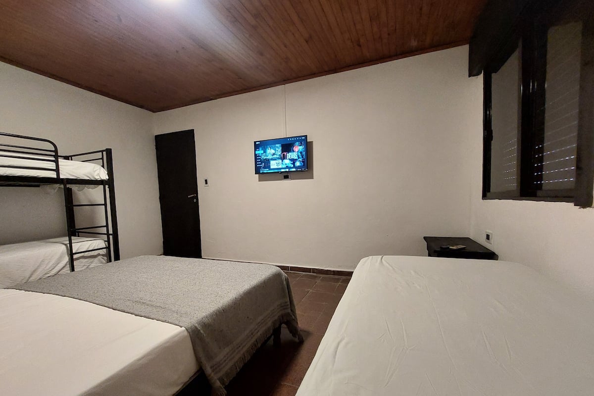 Chambre Standard, vue cour intérieure | 1 chambre, Wi-Fi gratuit, draps fournis