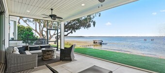 You’ve found the most luxurious lakefront rental in Central Florida!