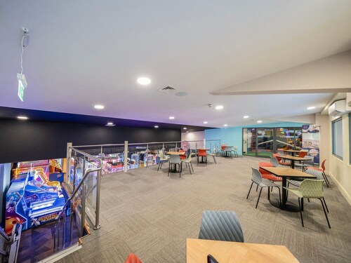 Serenity Shores - Billing Aquadrome