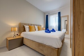 3 chambres, fer et planche à repasser, Wi-Fi gratuit, draps fournis